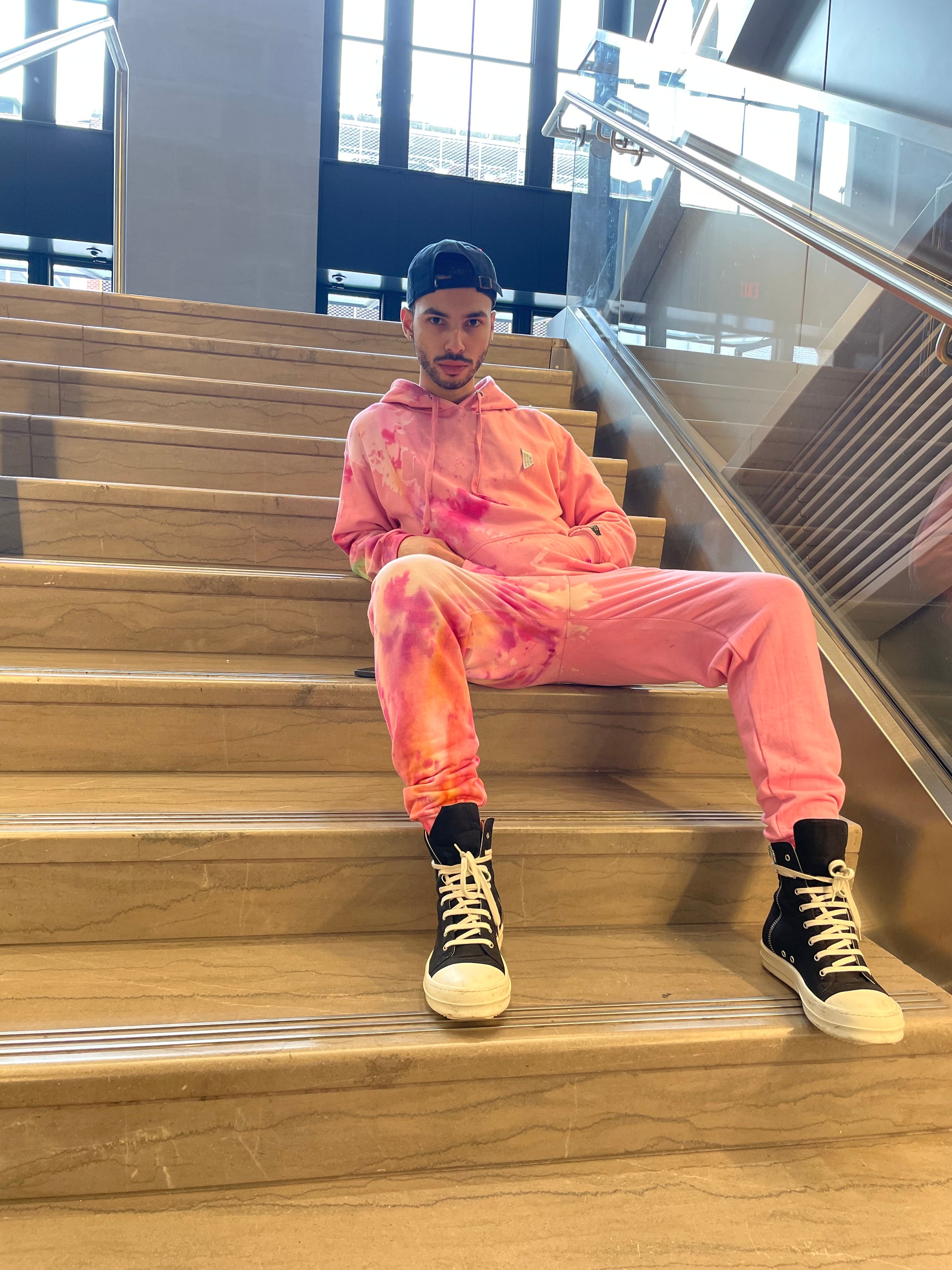Bleach Tie Dye Sweatpants in Pink
