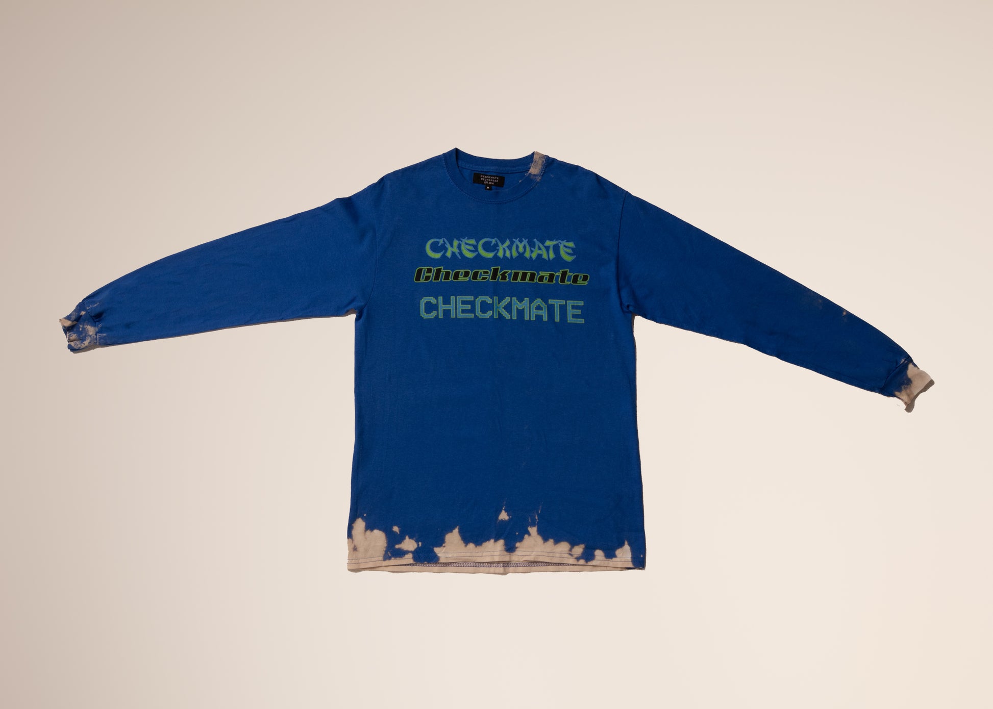 Graphic Long Sleeve Shirt in Blue