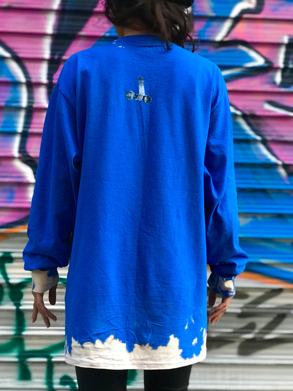 Graphic-Long-Sleeve-Shirt-in-Blue